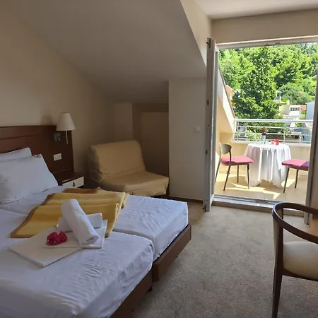 Hotel Neptun Gradac (Split-Dalmatia)